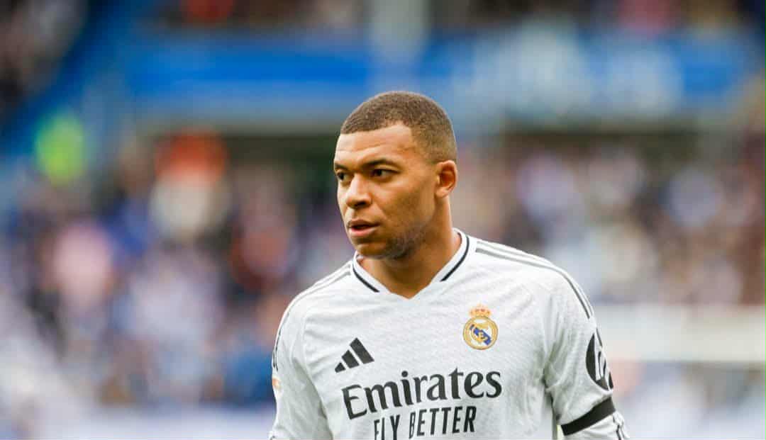 VALENCIÁBAN A REAL MADRID