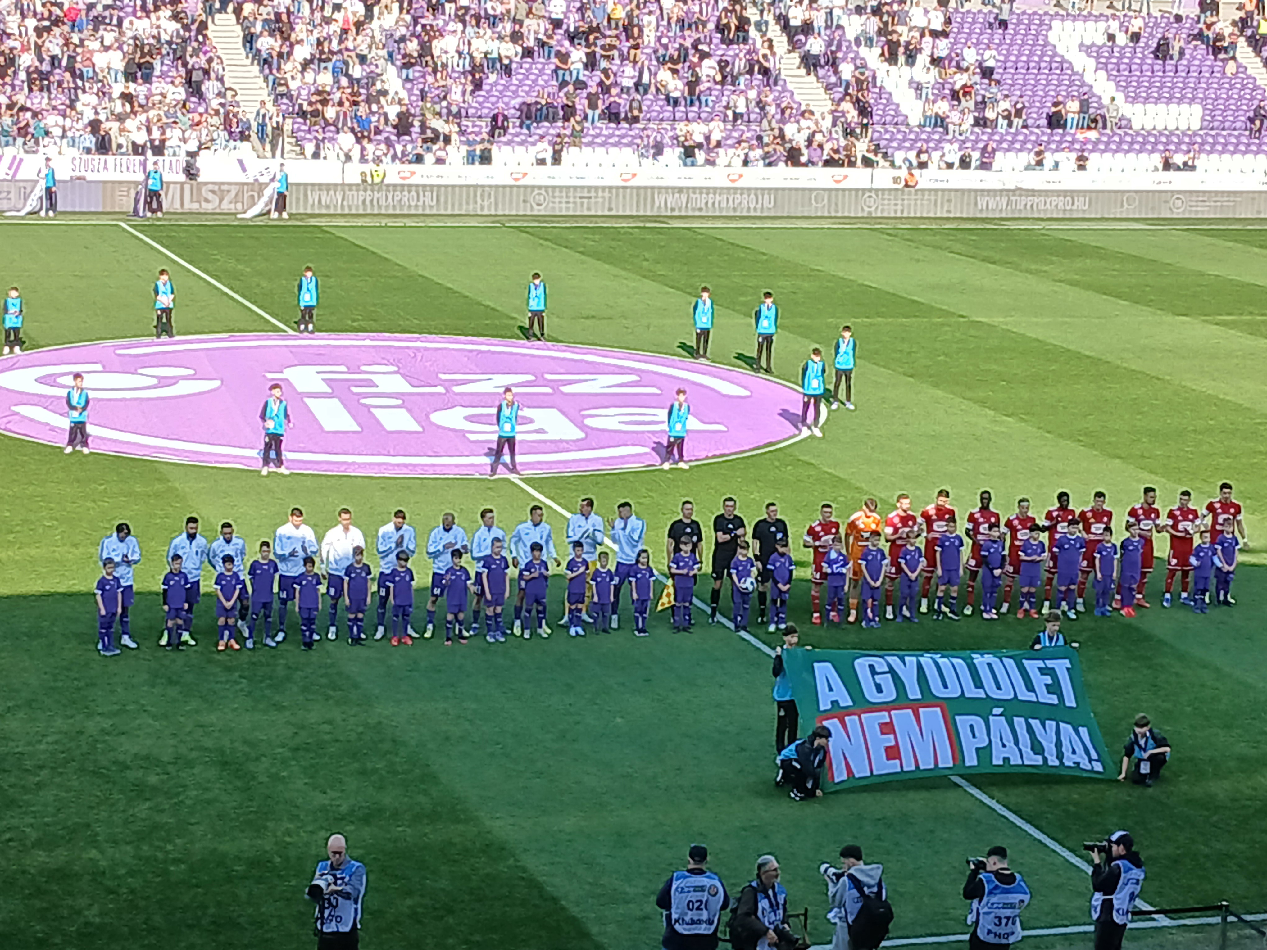 EBÉD UTÁN KESERŰ A VÁRDAI 