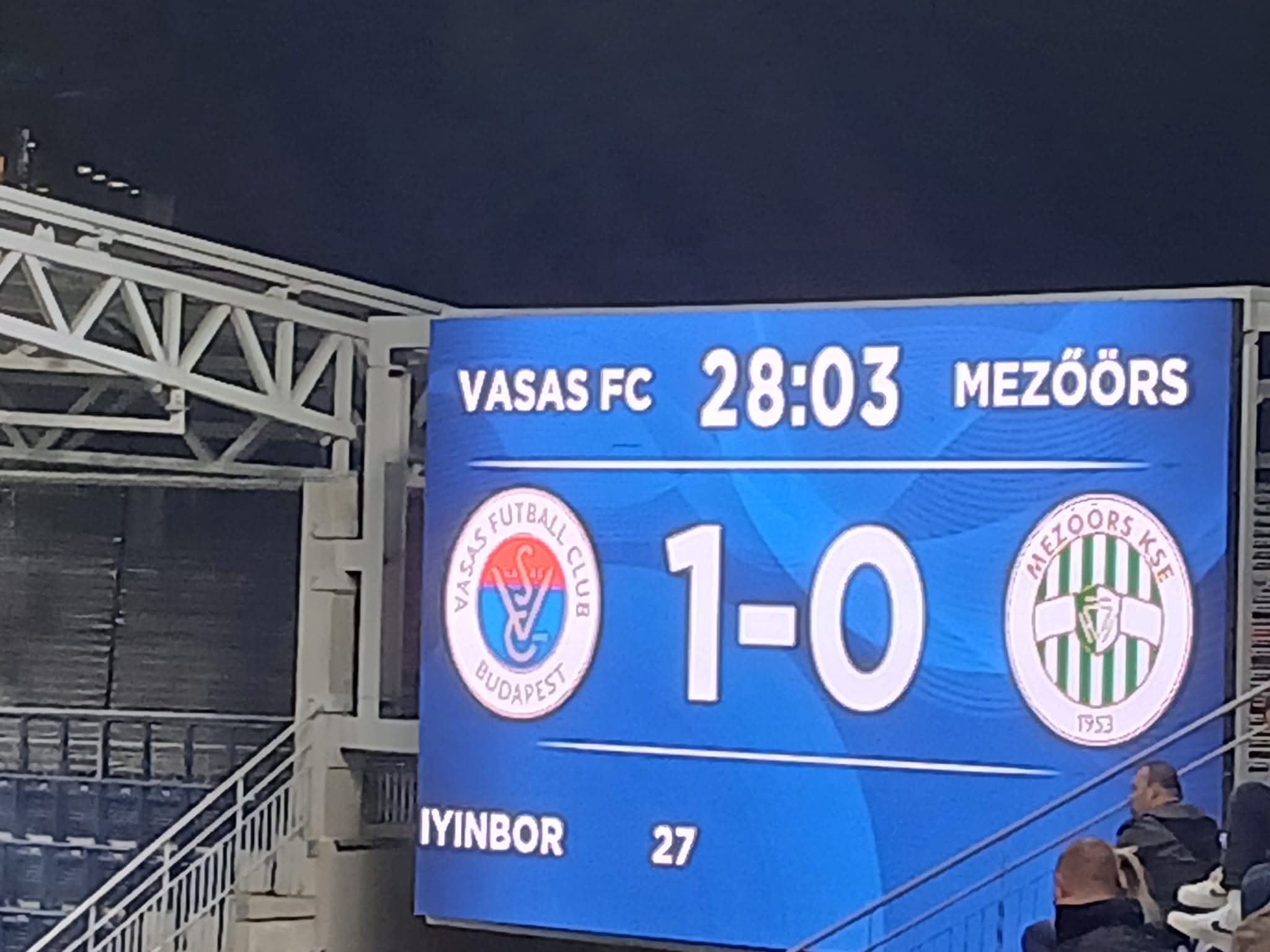 NAGY ESÉLY ELŐTT A VASAS