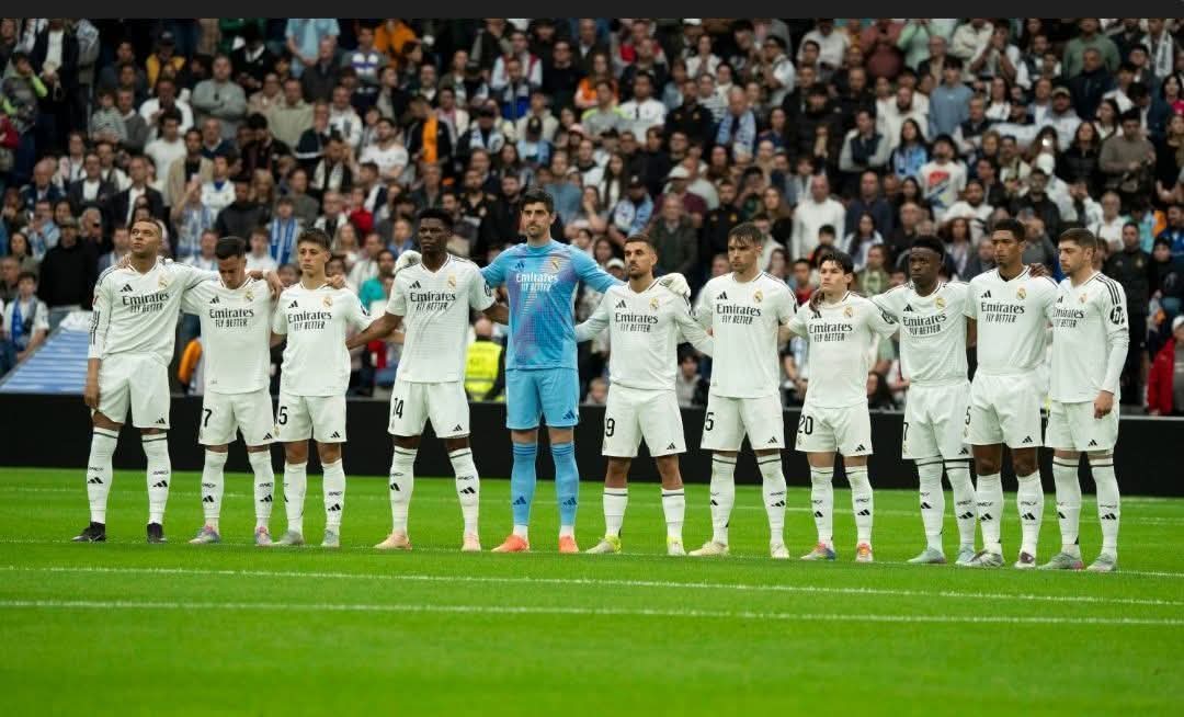 ÁLL A BÁL A REALNÁL